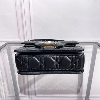 Bolso mini Dior Jolie Top Handle DIOR - Imagen 7