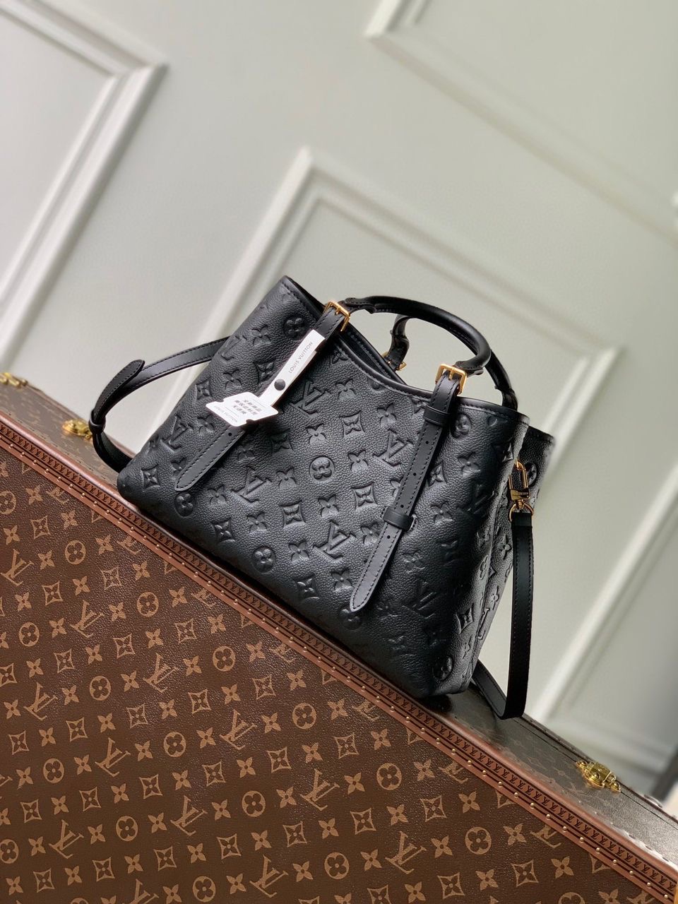 Bolso Babylone Tote PM Louis Vuitton (con chip)
