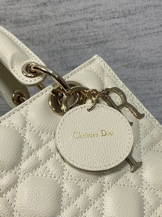 Bolso mediano Lady Dior DIOR - Imagen 4