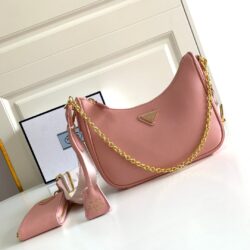 Bolso de piel Prada Re-Edition 2005