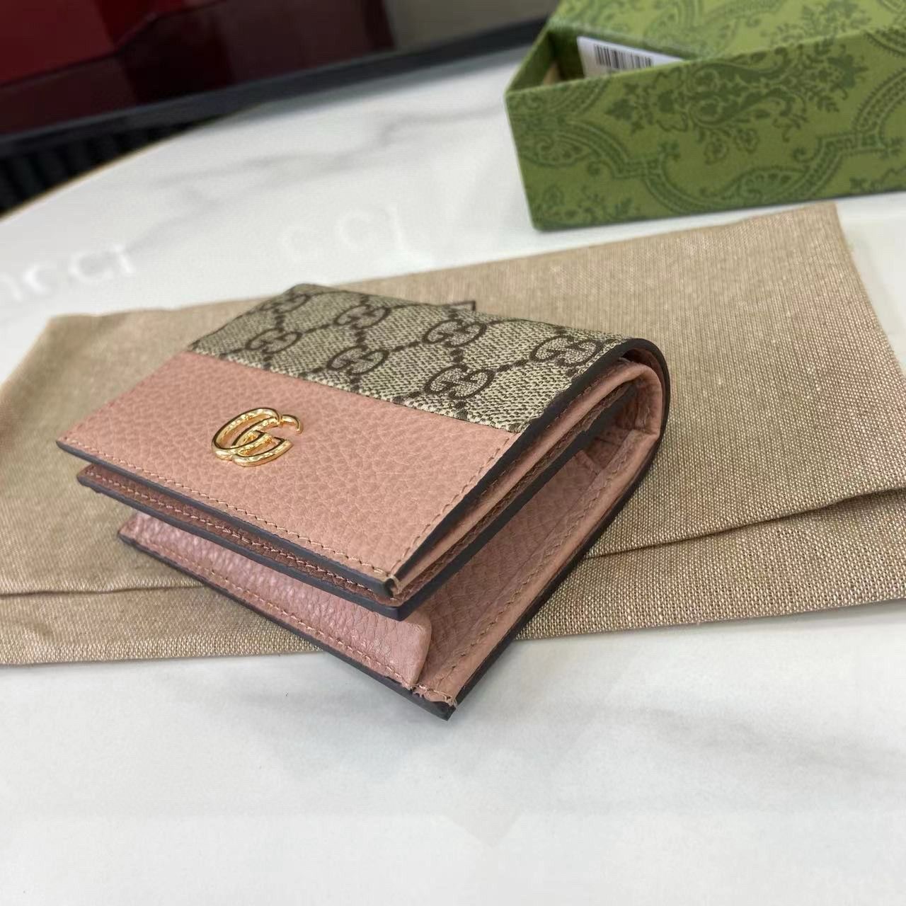 Cartera con tarjetero GG Marmont bicolor Gucci - Imagen 5