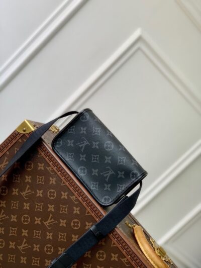 Cartera Bosphore con bandolera Louis Vuitton - Imagen 3