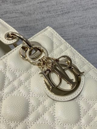Bolso mediano Lady Dior DIOR - Imagen 3
