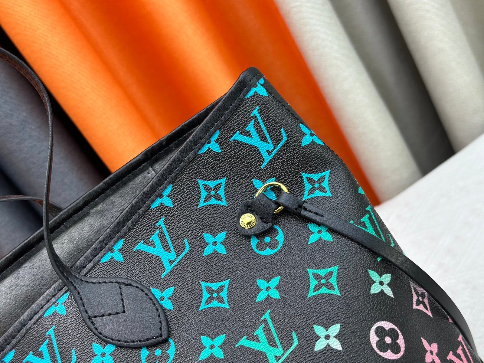Bolso Neverfull MM Louis Vuitton - Imagen 6