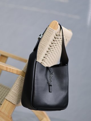 Bolso le 5 à 7 mediano YSL - Imagen 5