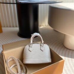 Bolso Nano Alma Louis Vuitton