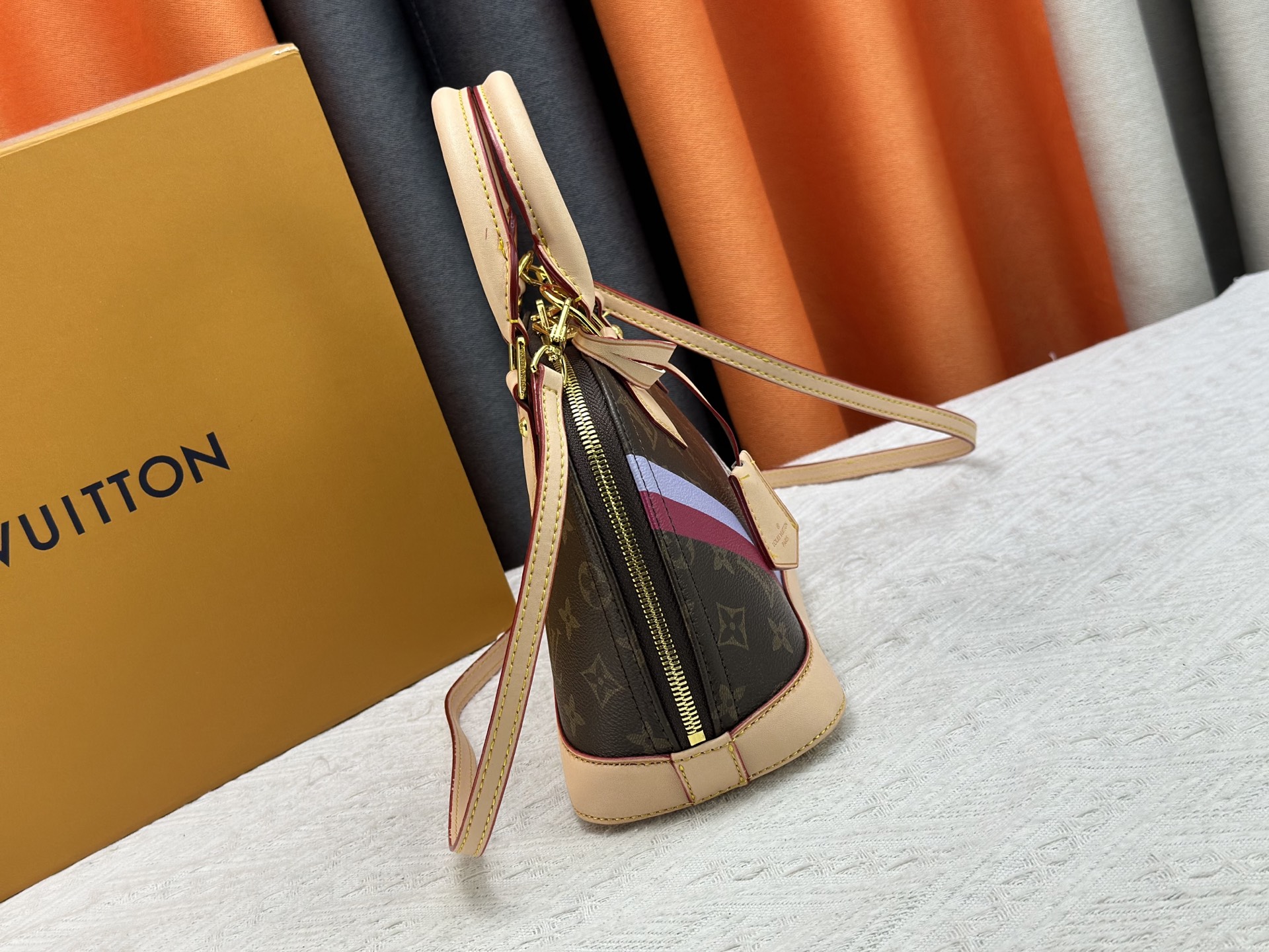 Bolso Alma BB Louis Vuitton - Imagen 3