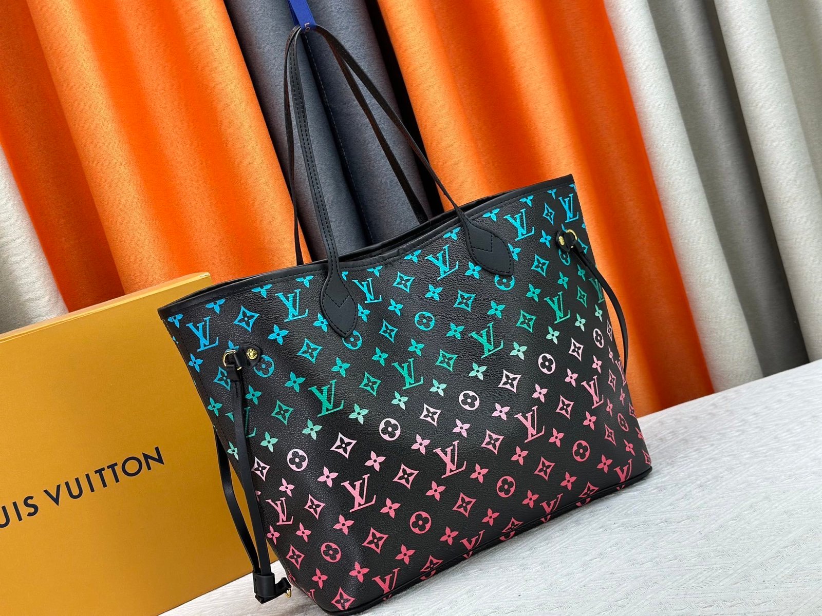 Bolso Neverfull MM Louis Vuitton - Imagen 3