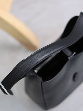 Bolso le 5 à 7 mediano YSL - Imagen 6