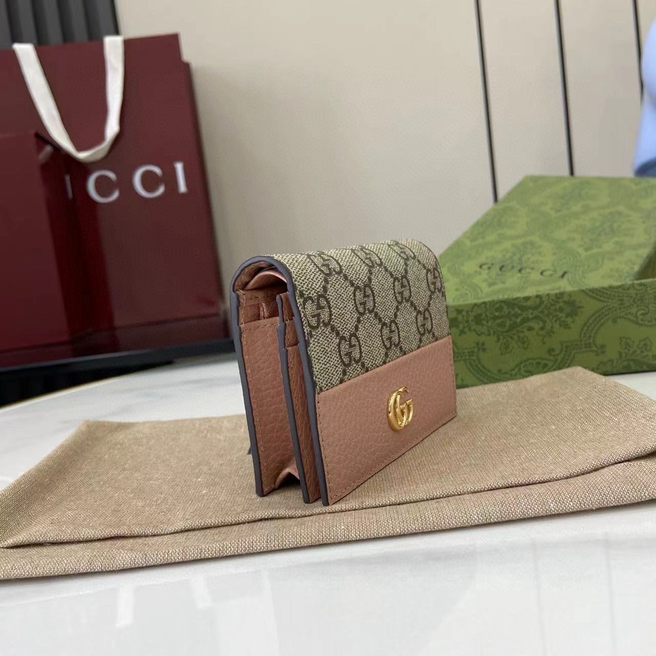 Cartera con tarjetero GG Marmont bicolor Gucci - Imagen 2