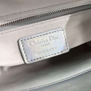 Bolso mini Lady Dior DIOR - Imagen 8