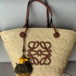Bolso capazo Anagram mediano Loewe