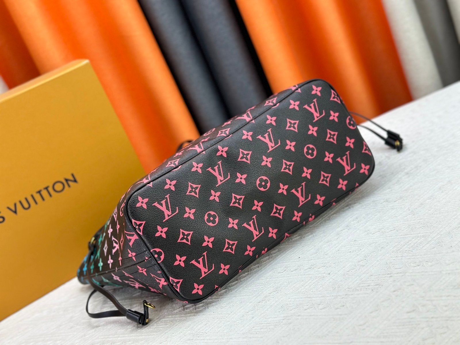 Bolso Neverfull MM Louis Vuitton - Imagen 5