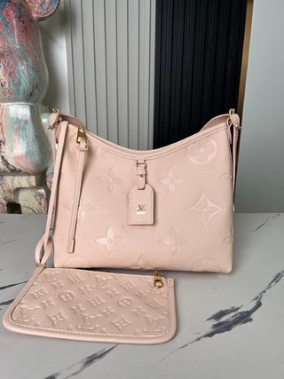 Bolso CarryAll MM LOUIS VUITTON