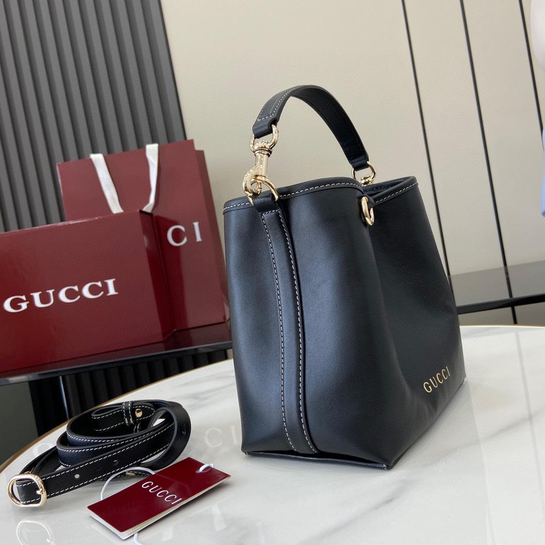 Minibolso bombonera GG Emblem Gucci - Imagen 2