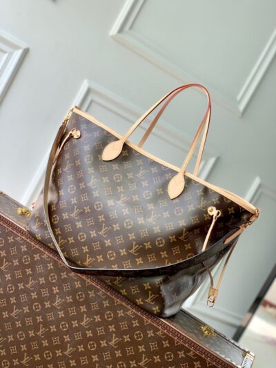 Bolso Neverfull Inside Out GM con bandolera Louis Vuitton