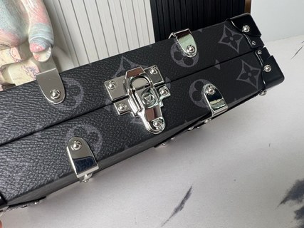 Bolso Neo Wallet Trunk LOUIS VUITTON - Imagen 4