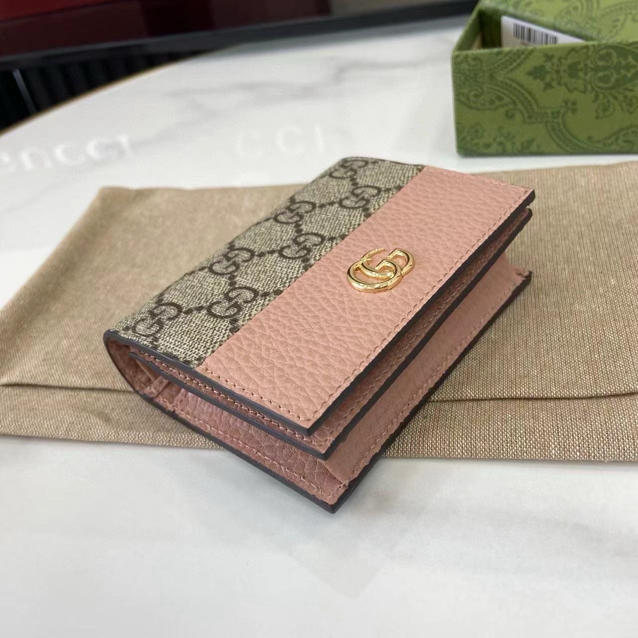 Cartera con tarjetero GG Marmont bicolor Gucci - Imagen 3
