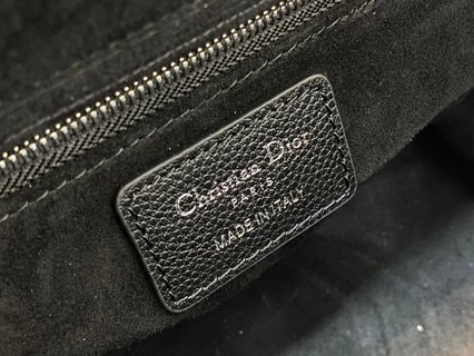 Bolso mediano Lady Dior DIOR - Imagen 9
