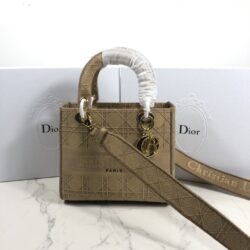 BOLSO MEDIANO LADY D-LITE DIOR