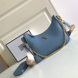Bolso de piel Prada Re-Edition 2005