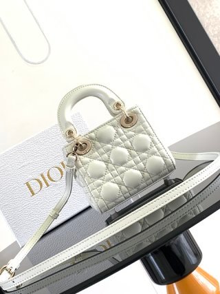 Microbolso Lady Dior DIOR - Imagen 3