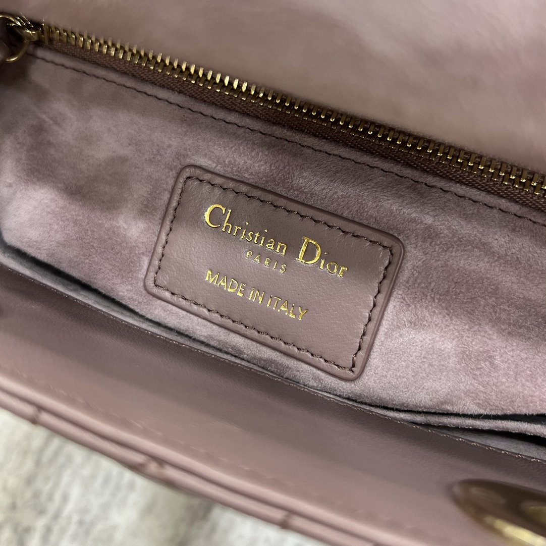 Bolso pequeño Lady Dior - Imagen 9