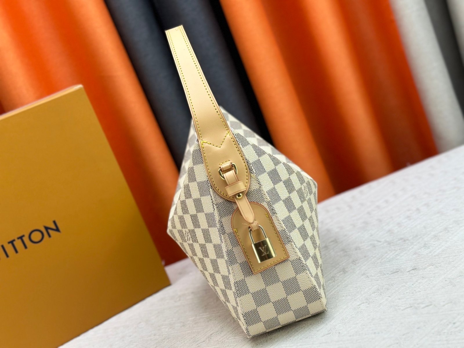 Bolso Slouchy PM Louis Vuitton - Imagen 3