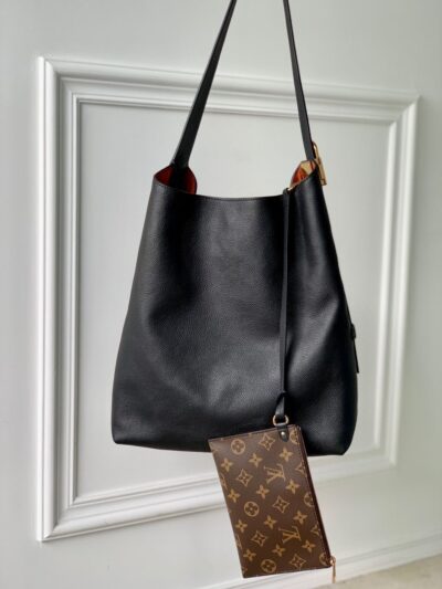 Bolso Low Key Hobo MM Louis Vuitton - Imagen 4