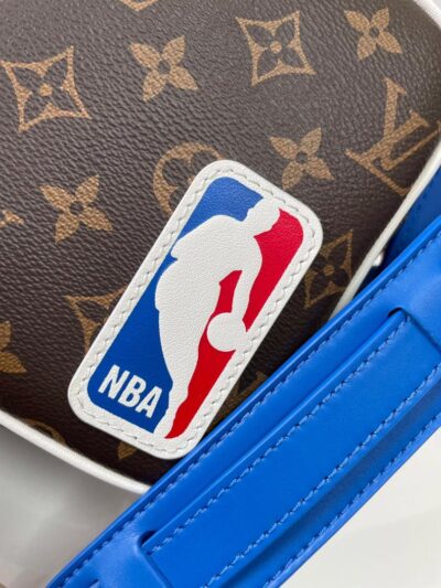 BOLSO MESSENGER LVNBA Louis Vuitton - Imagen 8