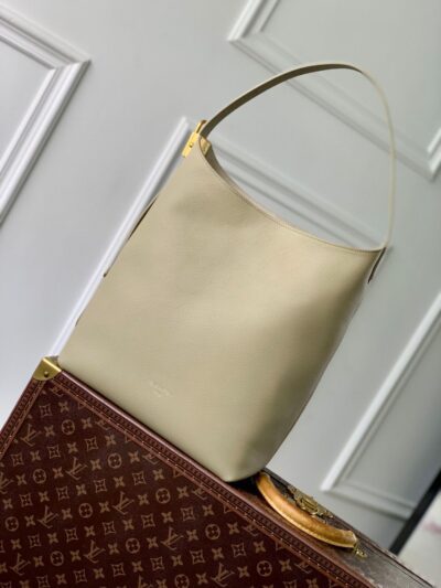 Bolso Low Key Hobo MM Louis Vuitton