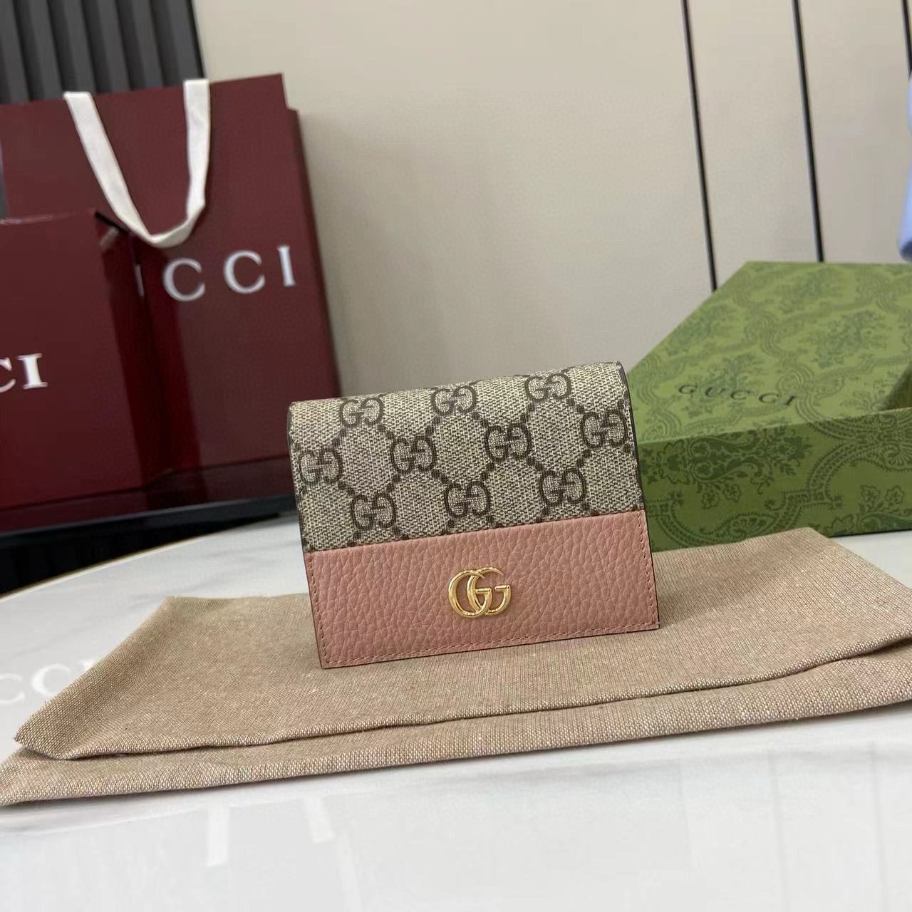 Cartera con tarjetero GG Marmont bicolor Gucci