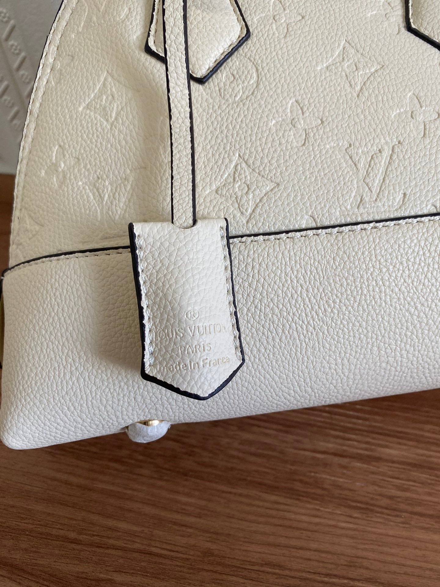 Bolso Alma BB Louis Vuitton - Imagen 7