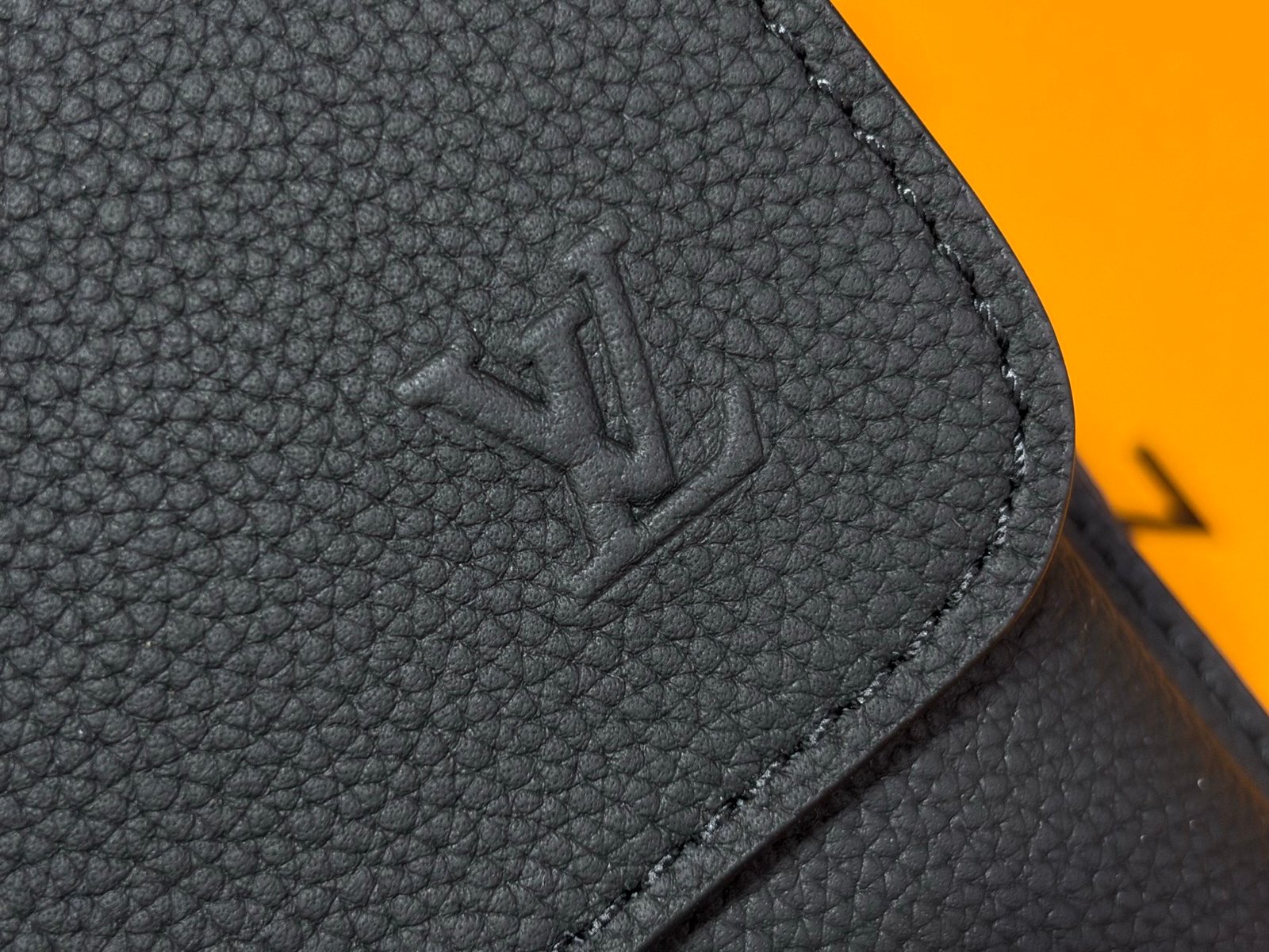 Bolso Messenger Boarding Louis Vuitton - Imagen 5