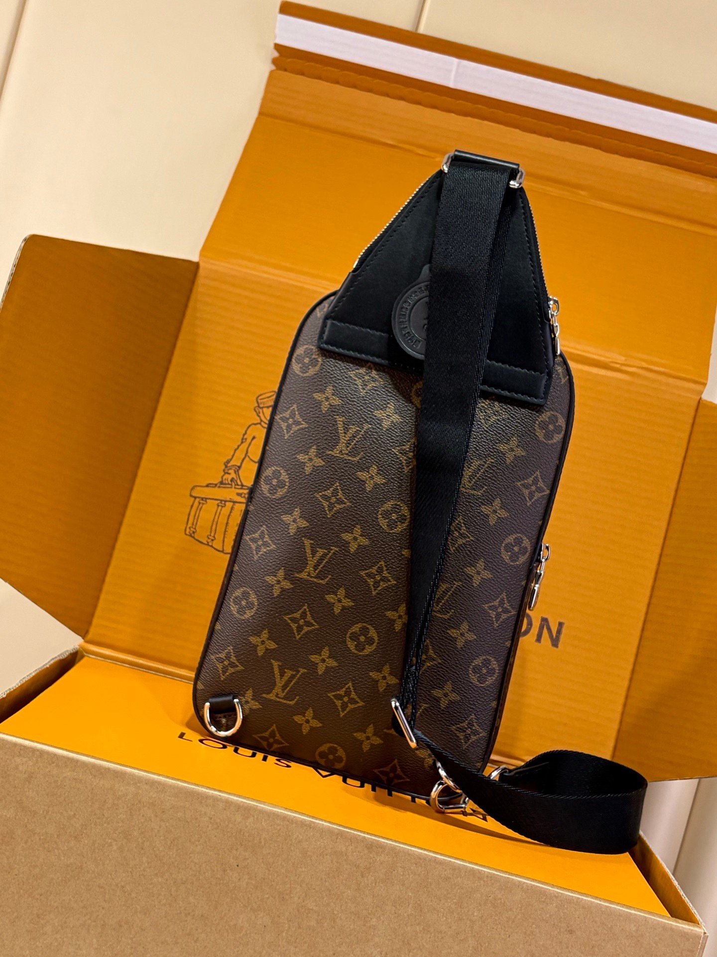 Mochila bandolera Avenue NM Louis Vuitton - Imagen 5