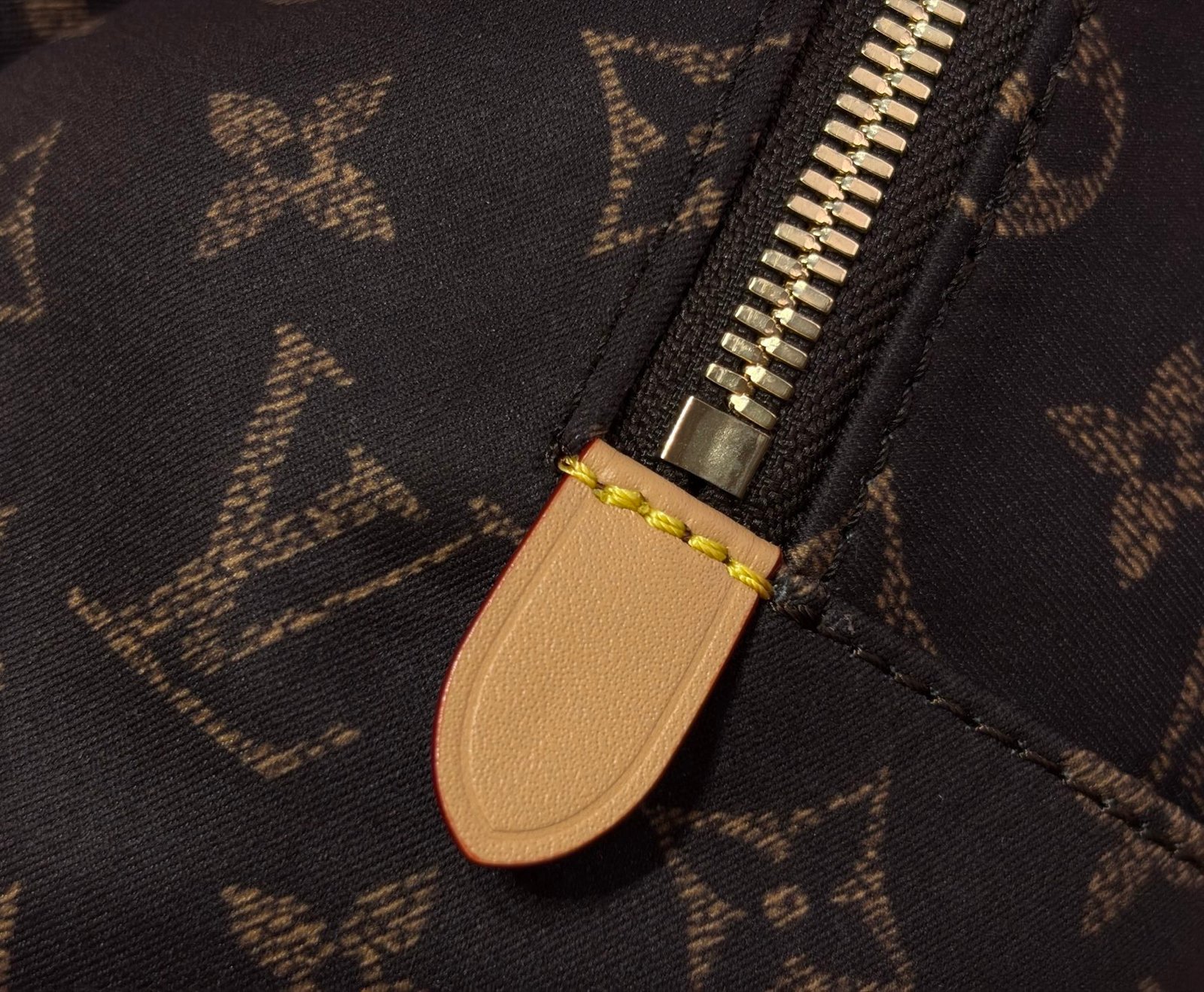 Mochila Track MM Louis Vuitton - Imagen 5