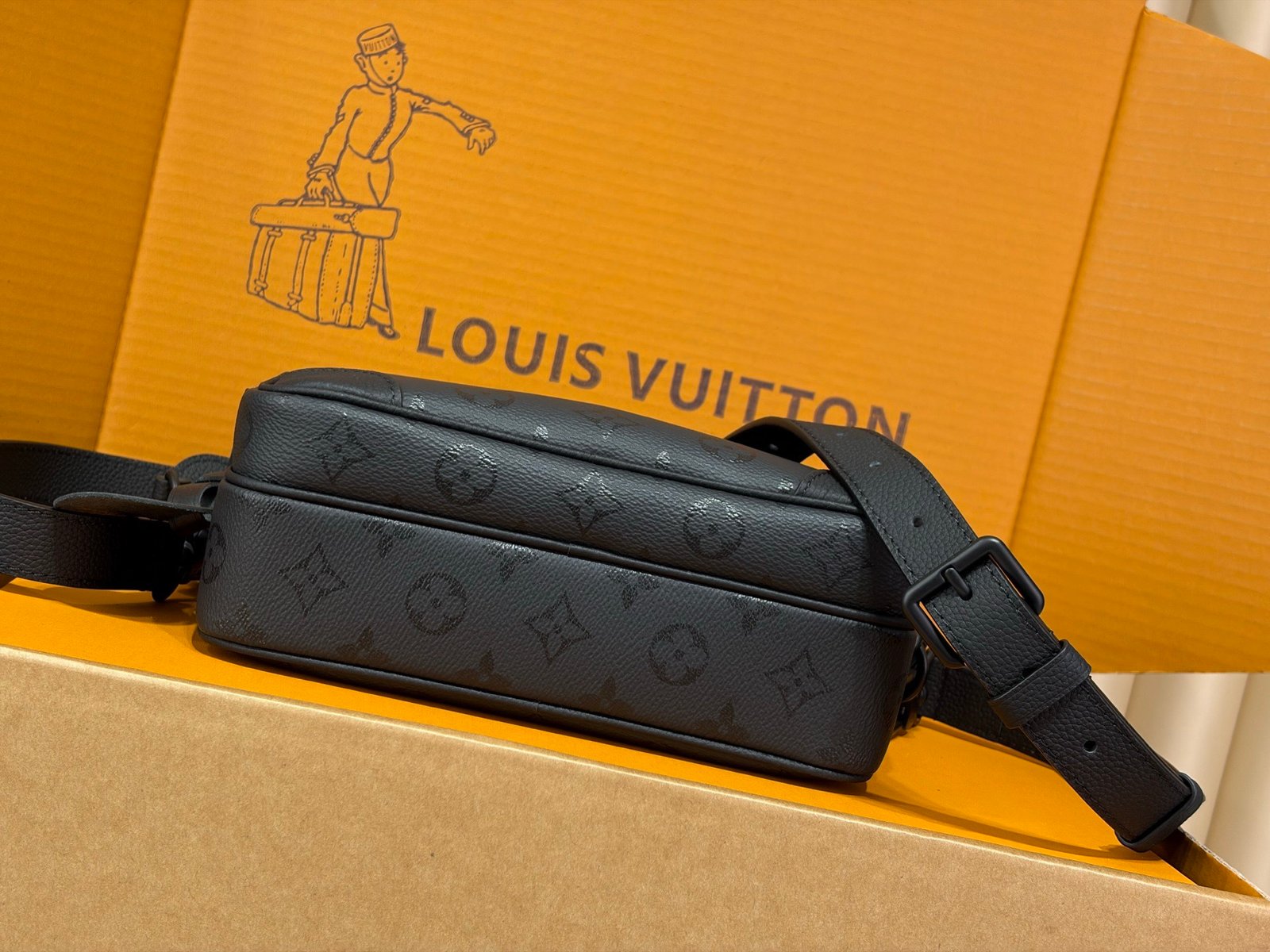Bolso Nil Louis Vuitton - Imagen 4