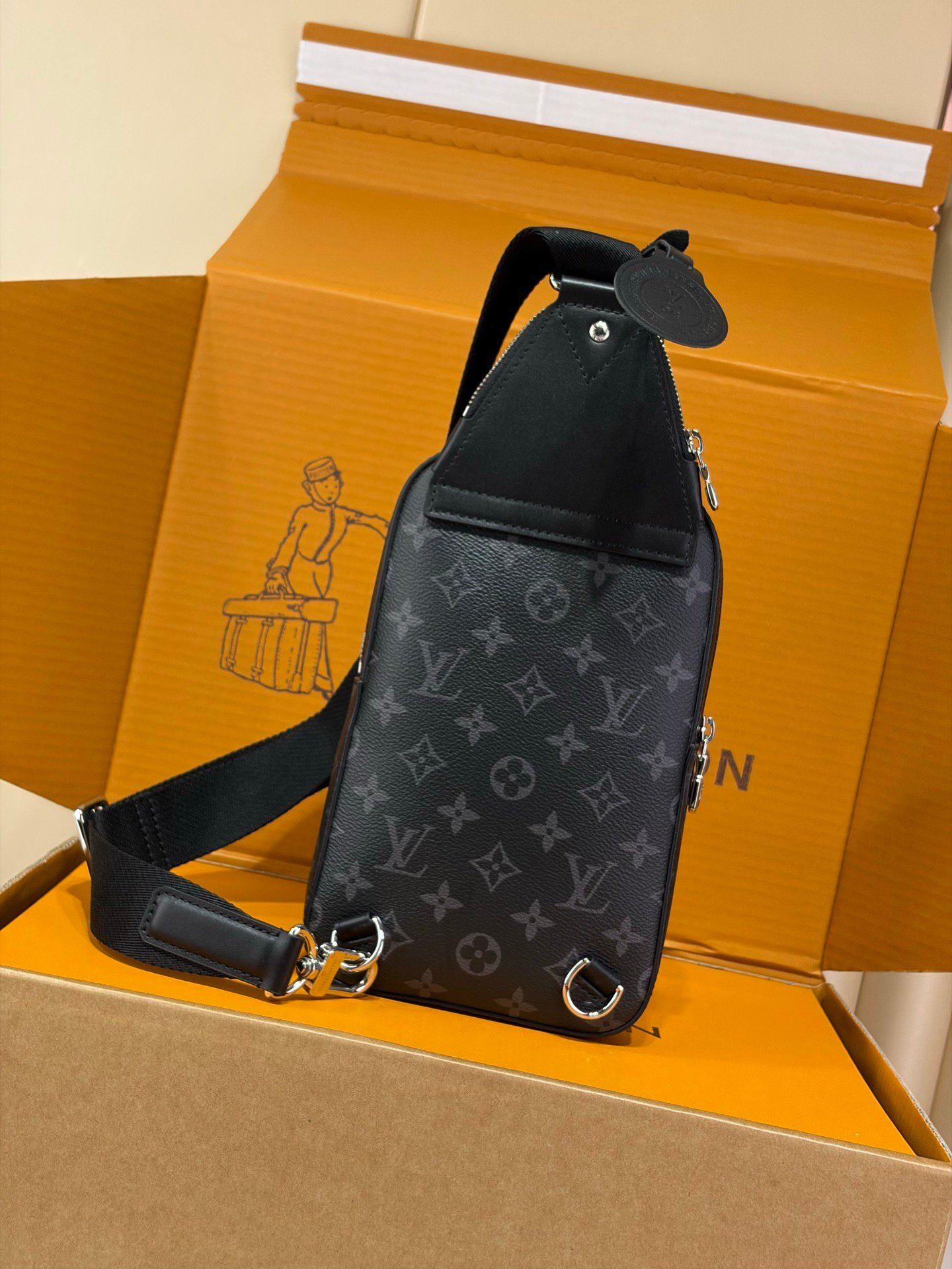 Mochila bandolera Avenue NM Louis Vuitton - Imagen 3