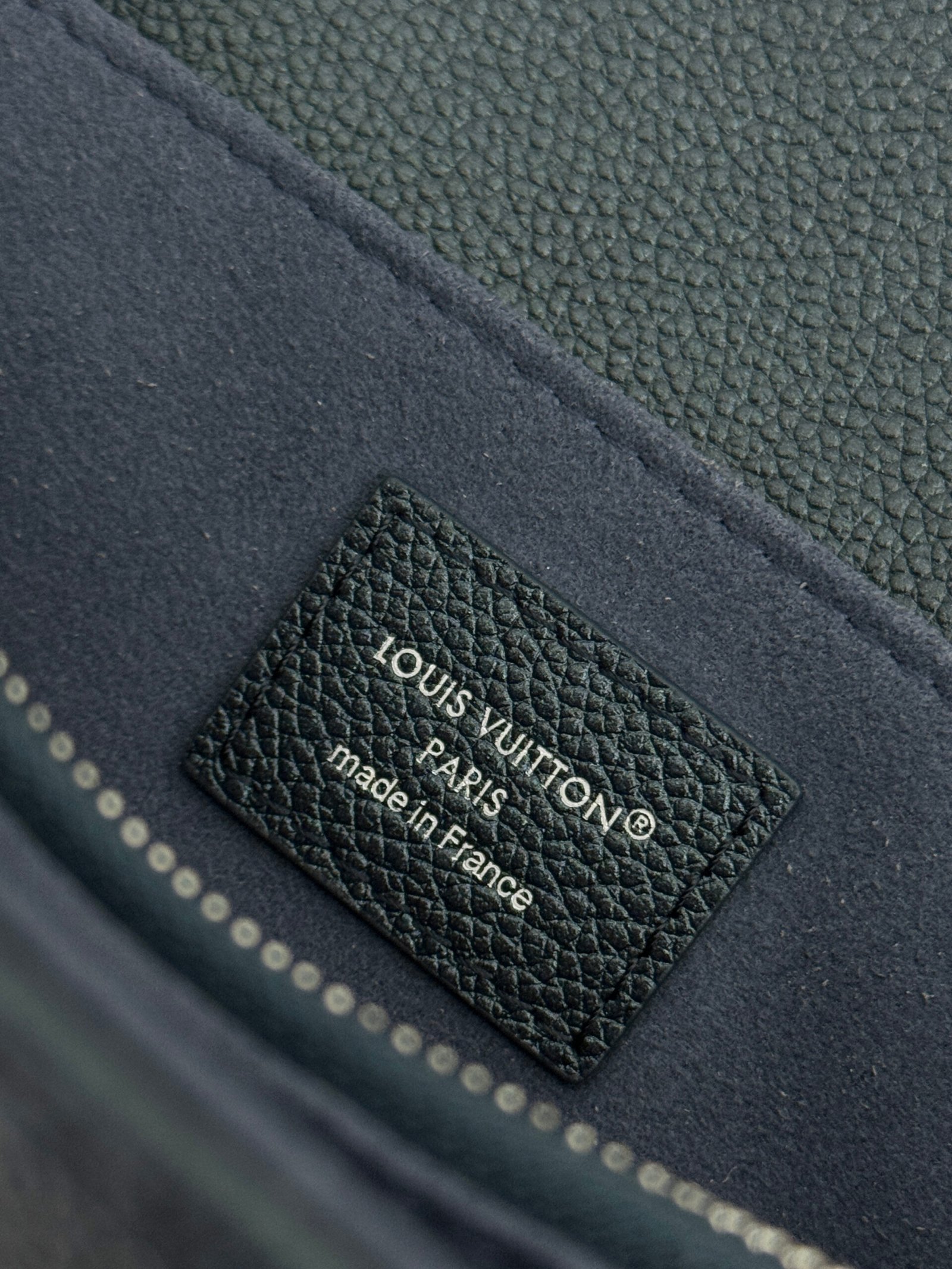 Bolso Pochette Métis East West Louis Vuitton - Imagen 9