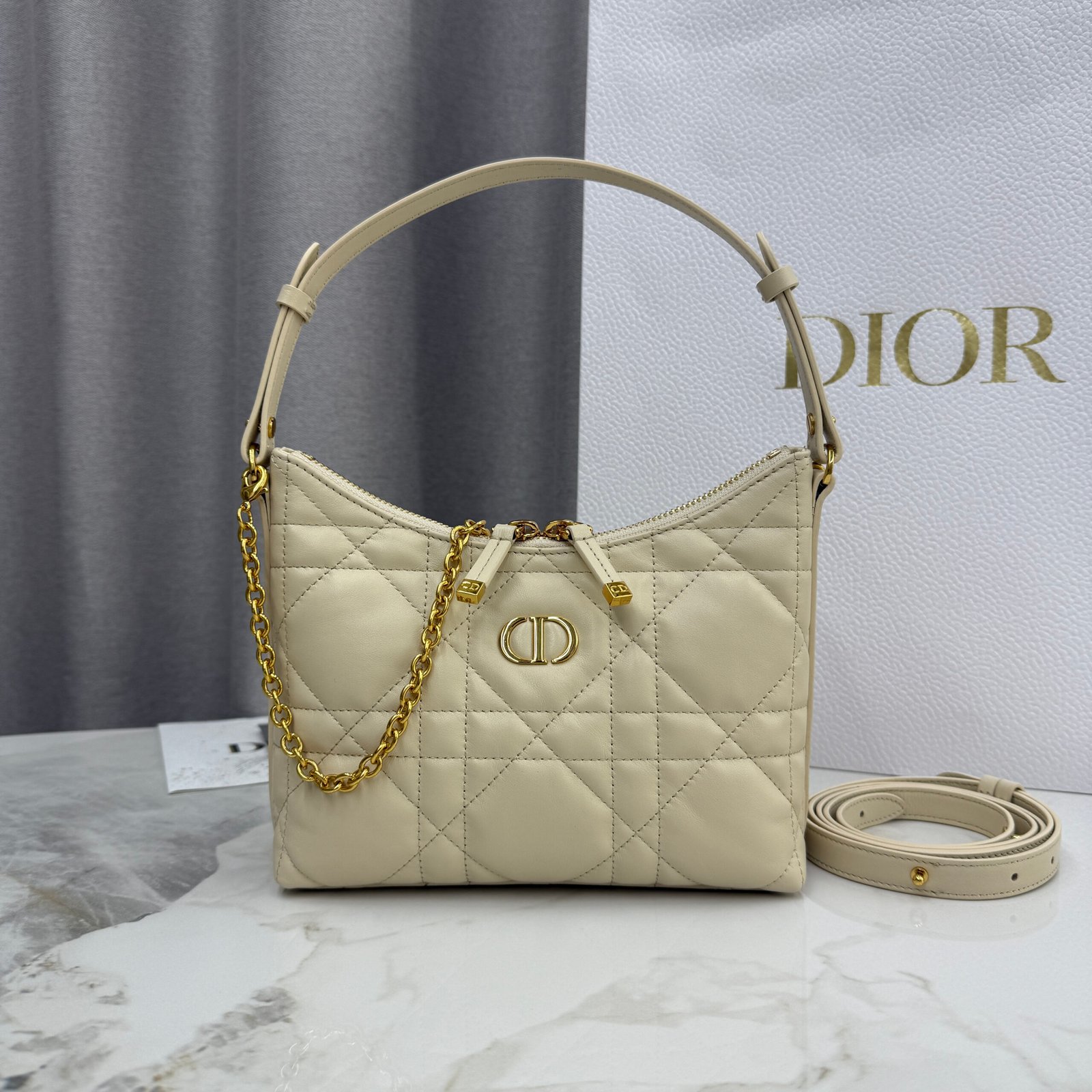 Minibolso Miss Caro Diorling con cadena Dior - Imagen 2