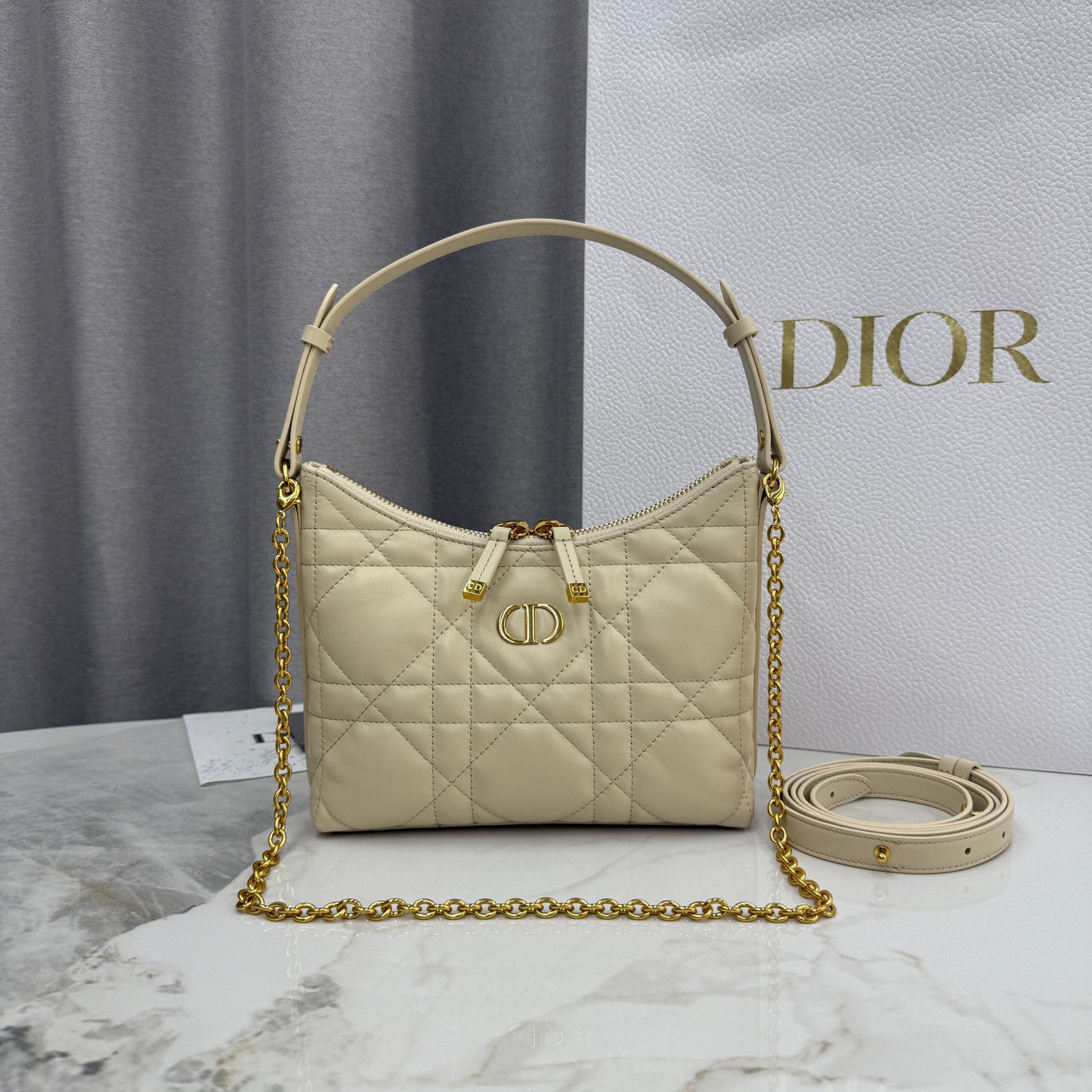 Minibolso Miss Caro Diorling con cadena Dior
