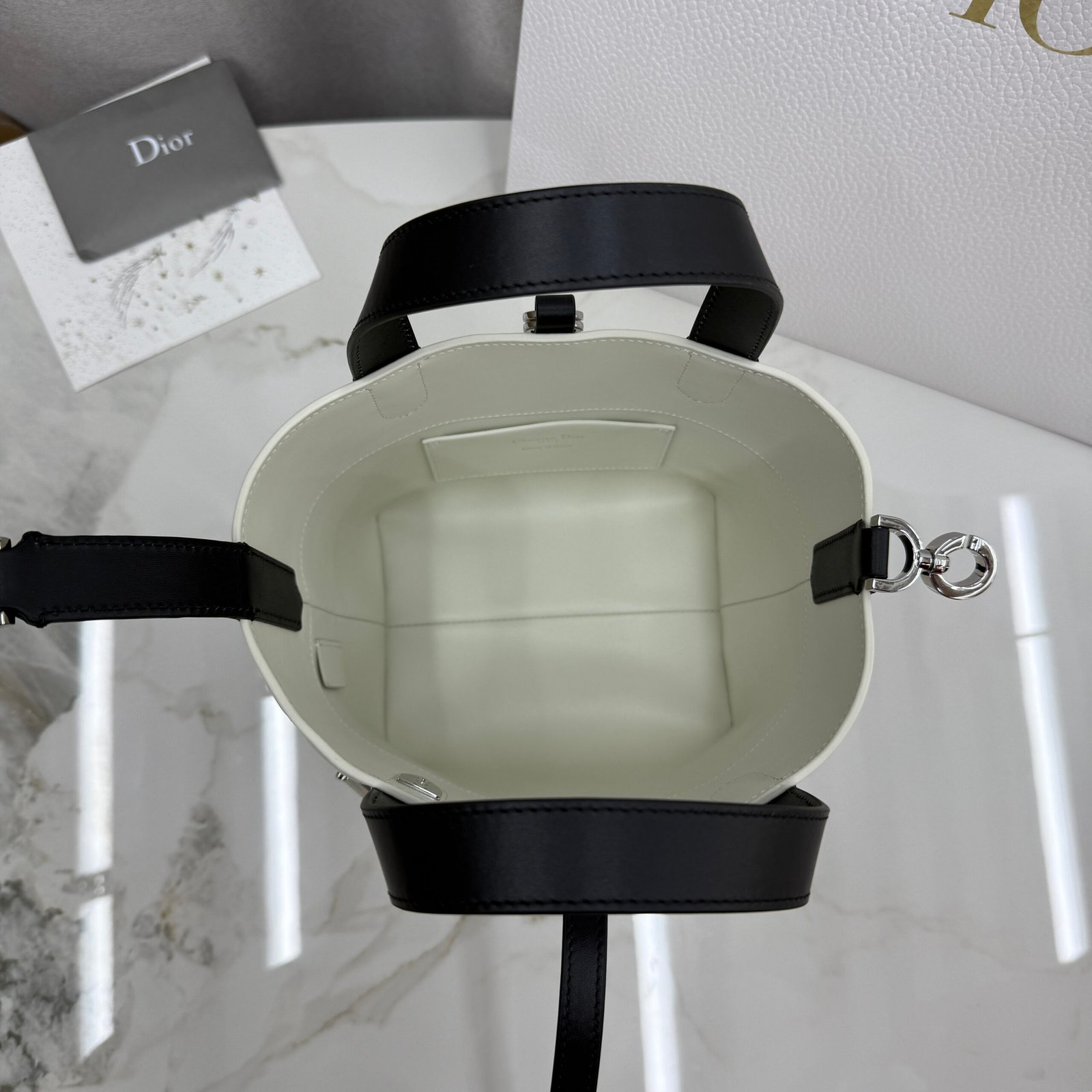 Bolso tote vertical pequeño Dior Toujours - Imagen 8