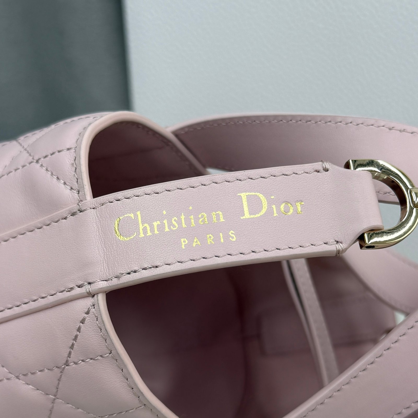 Bolso tote vertical pequeño Dior Toujours - Imagen 7