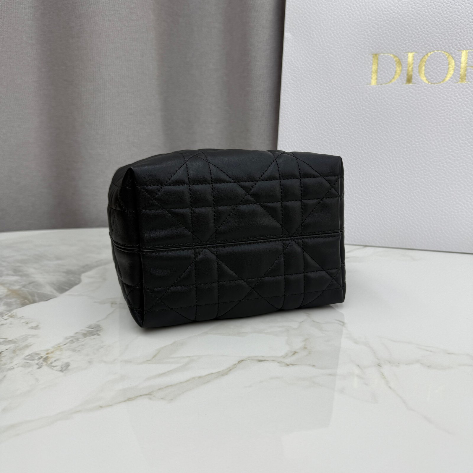 Bolso tote vertical pequeño Dior Toujours - Imagen 7