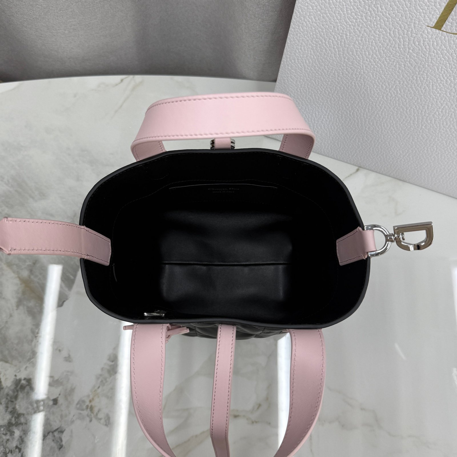 Bolso tote vertical pequeño Dior Toujours - Imagen 8