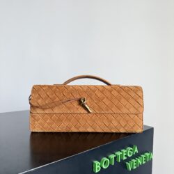 Andiamo Clutch Bottega Veneta