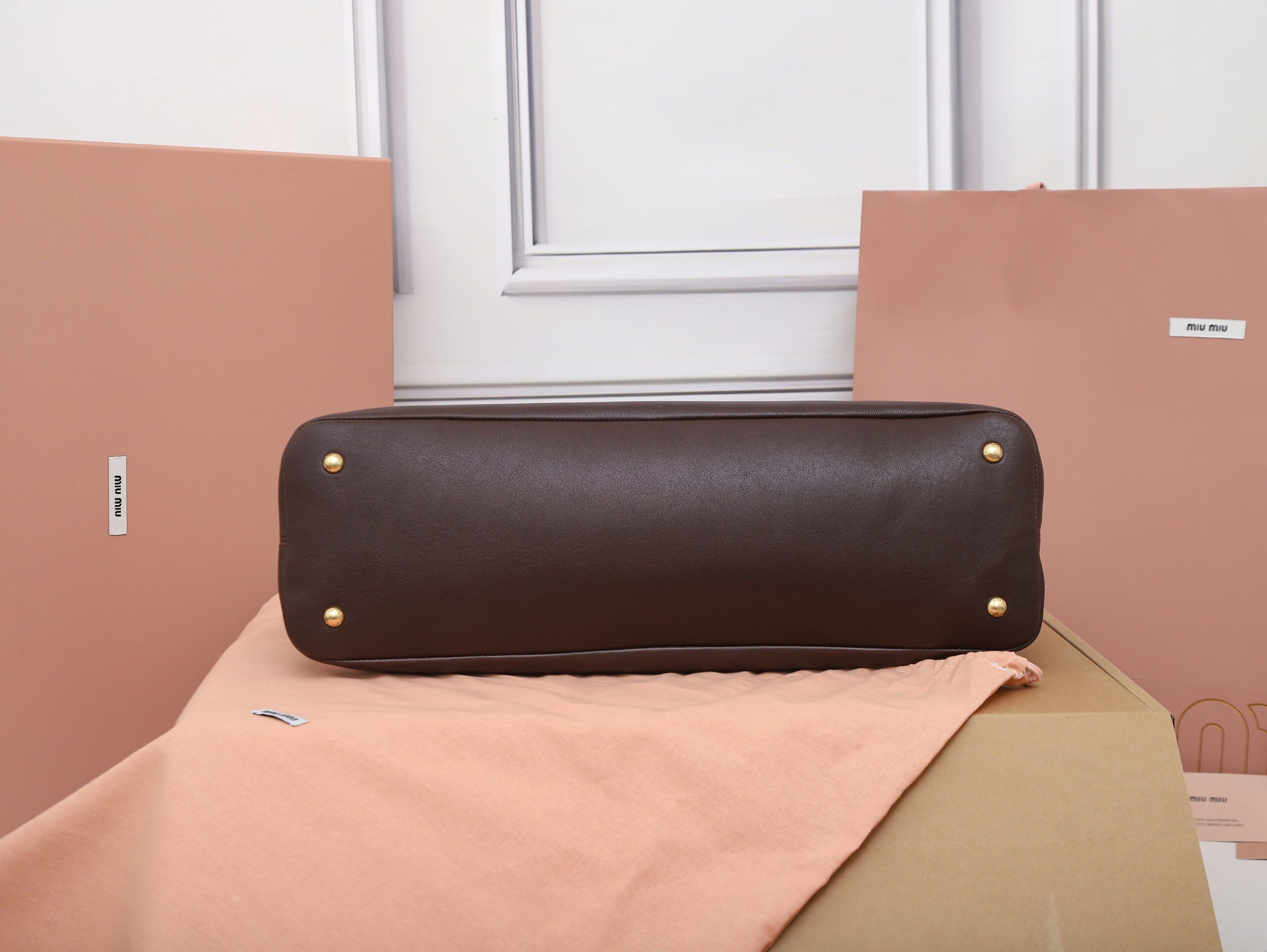 Bolso Aventure de napa Miu Miu - Imagen 5