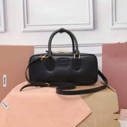 Bolso Arcadie de piel Miu Miu