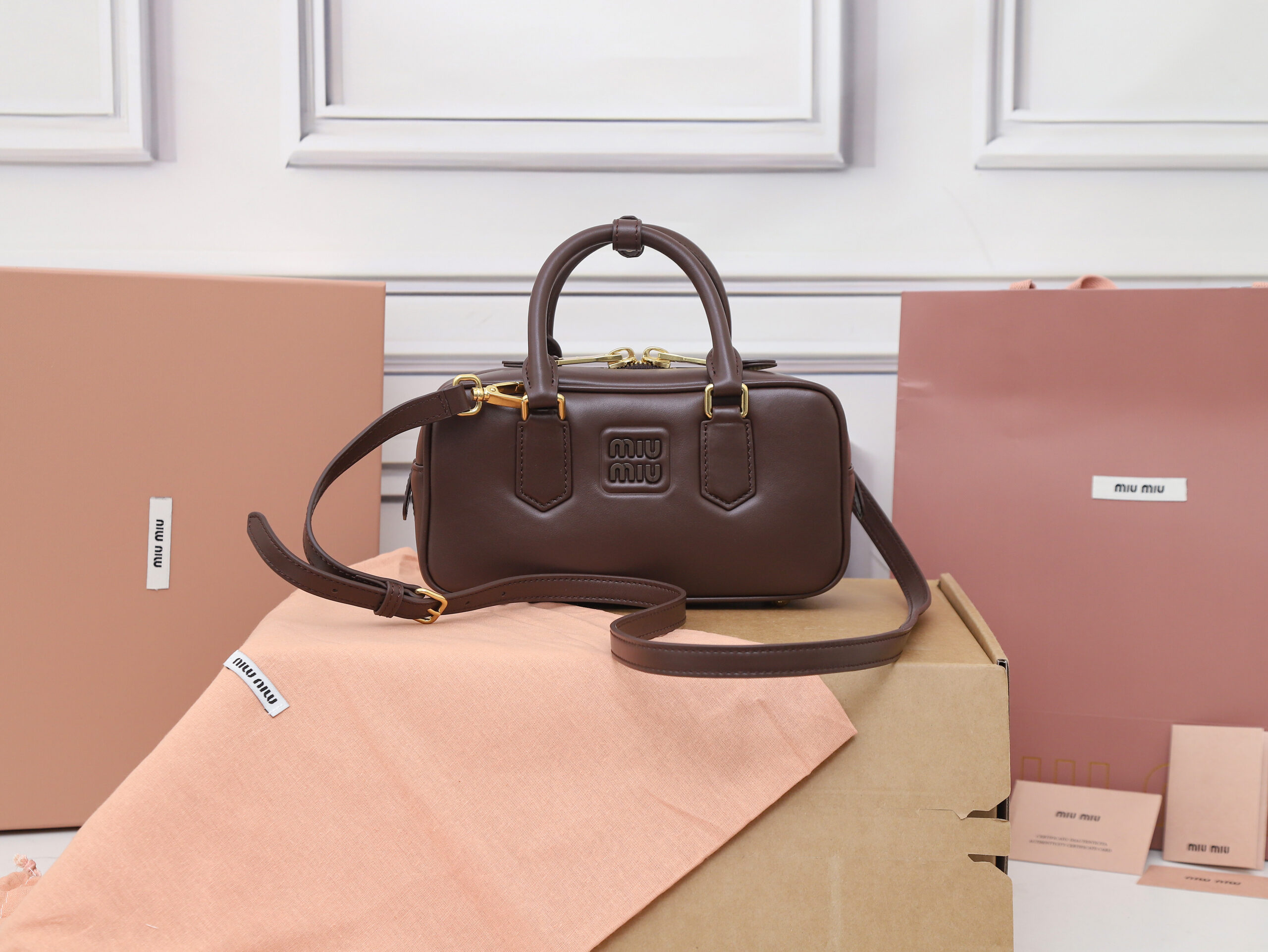 Bolso Arcadie de piel Miu Miu