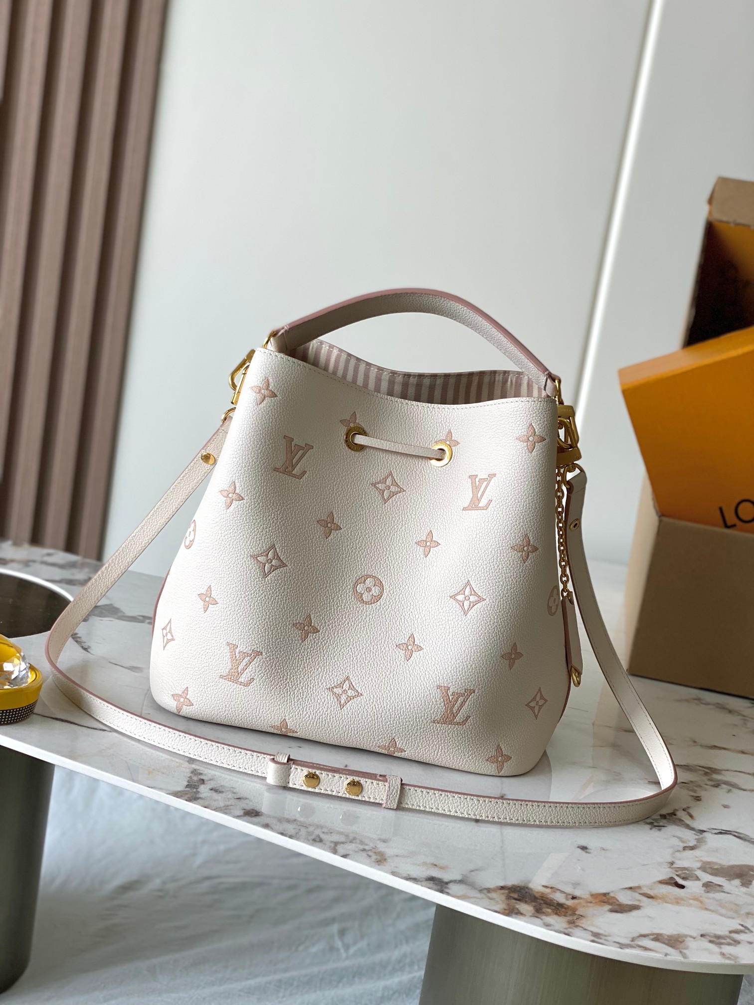 Bolso NéoNoé MM Louis Vuitton - Imagen 3
